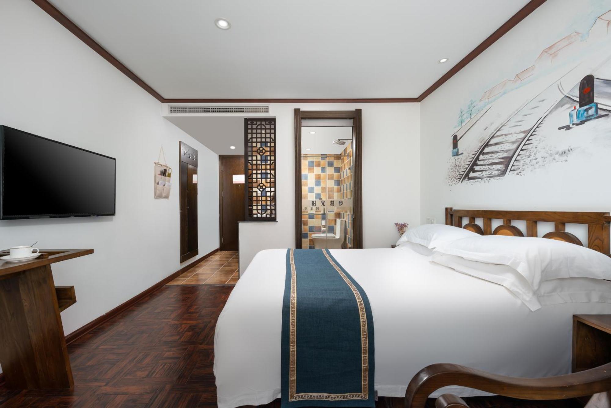 Nostalgia Hotel Near Tianjin Polar Ocean Word- Tianjin Fonte Joy World, 10 Minutes Drive Away From Tianjin Tanggu High-Speed Railway Station, Free Ice-Cream, Mineral Water, Snacks And Laundry Service, English Communication Well Eksteriør bilde